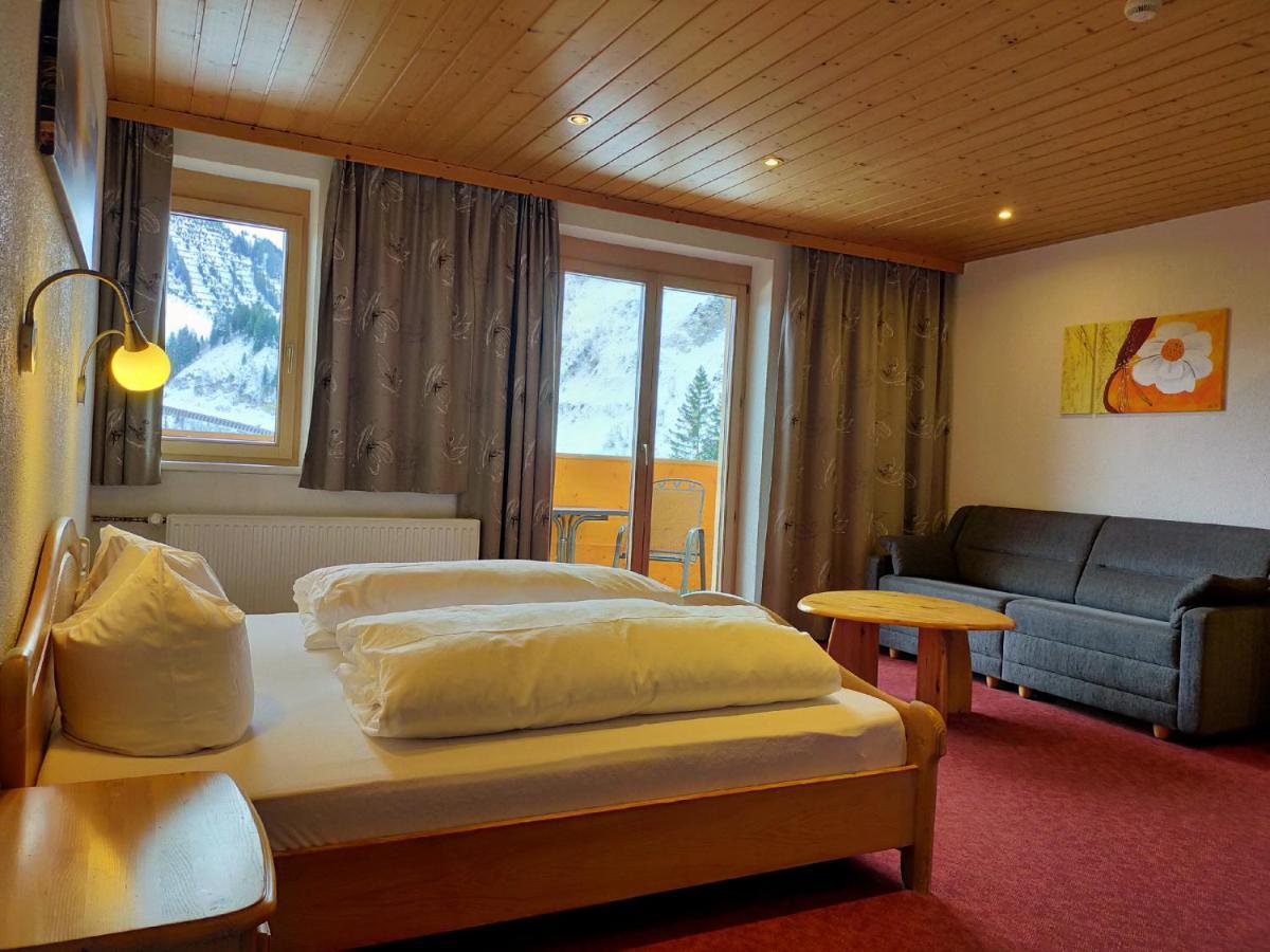 Pension Edelweiss Дамюльс Екстер'єр фото
