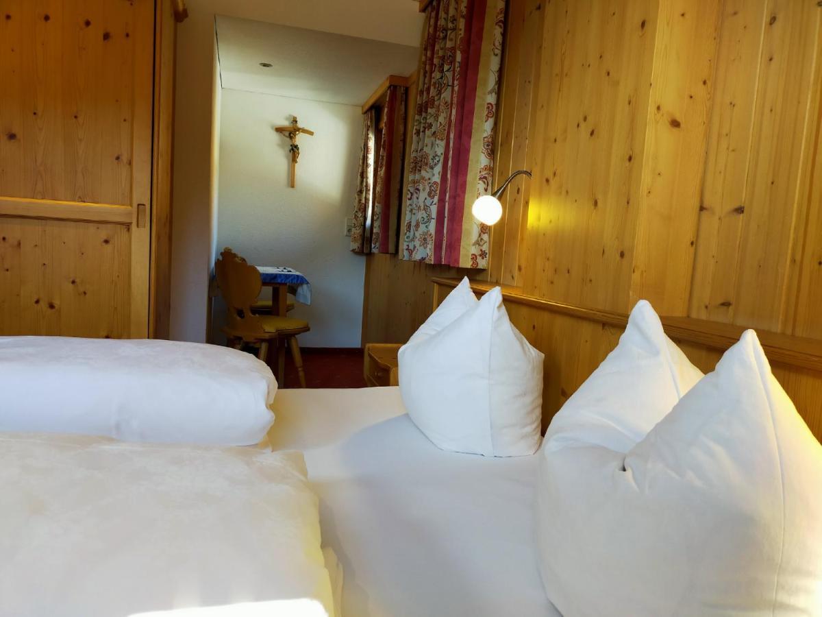 Pension Edelweiss Дамюльс Екстер'єр фото