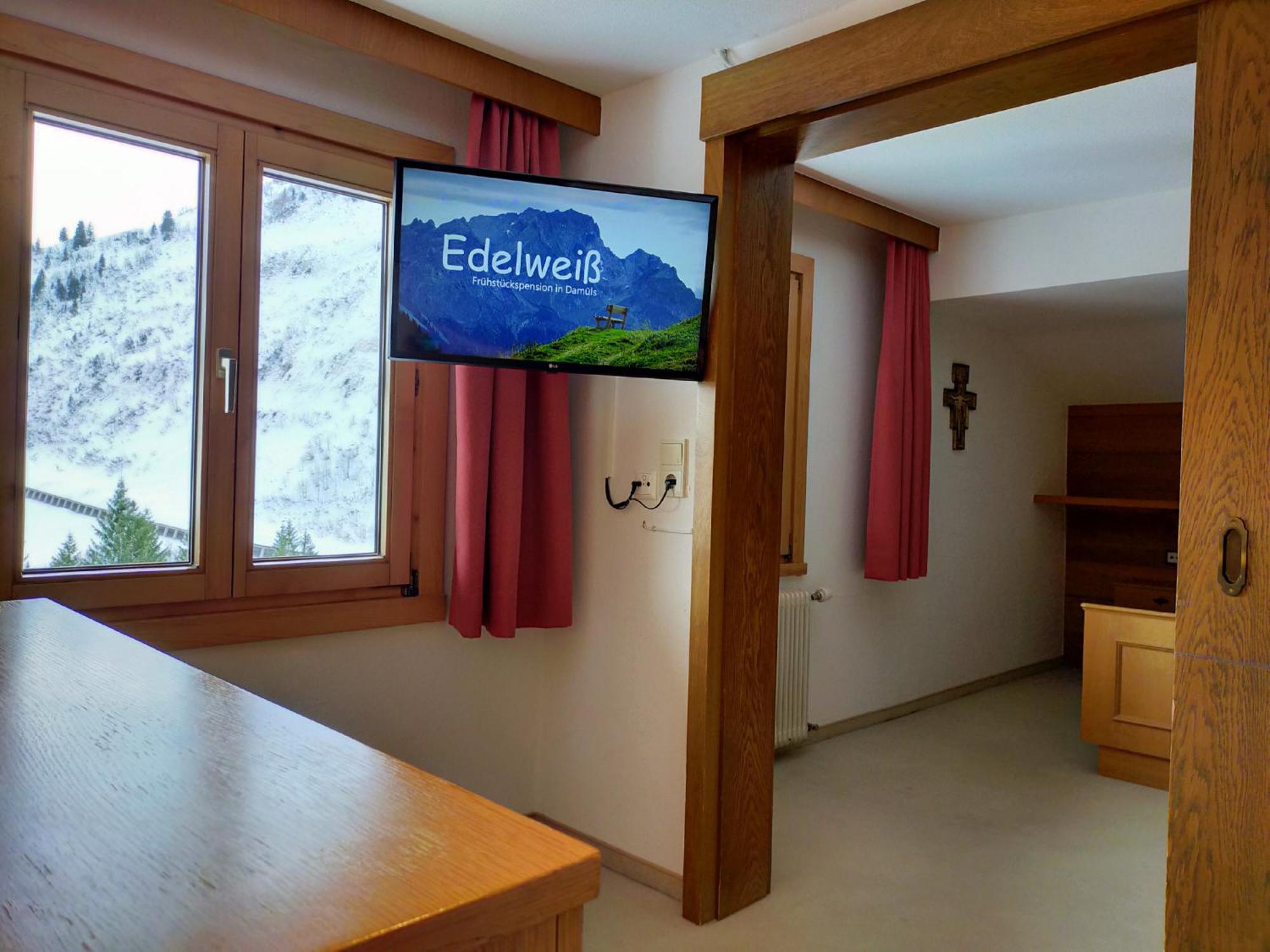 Pension Edelweiss Дамюльс Екстер'єр фото