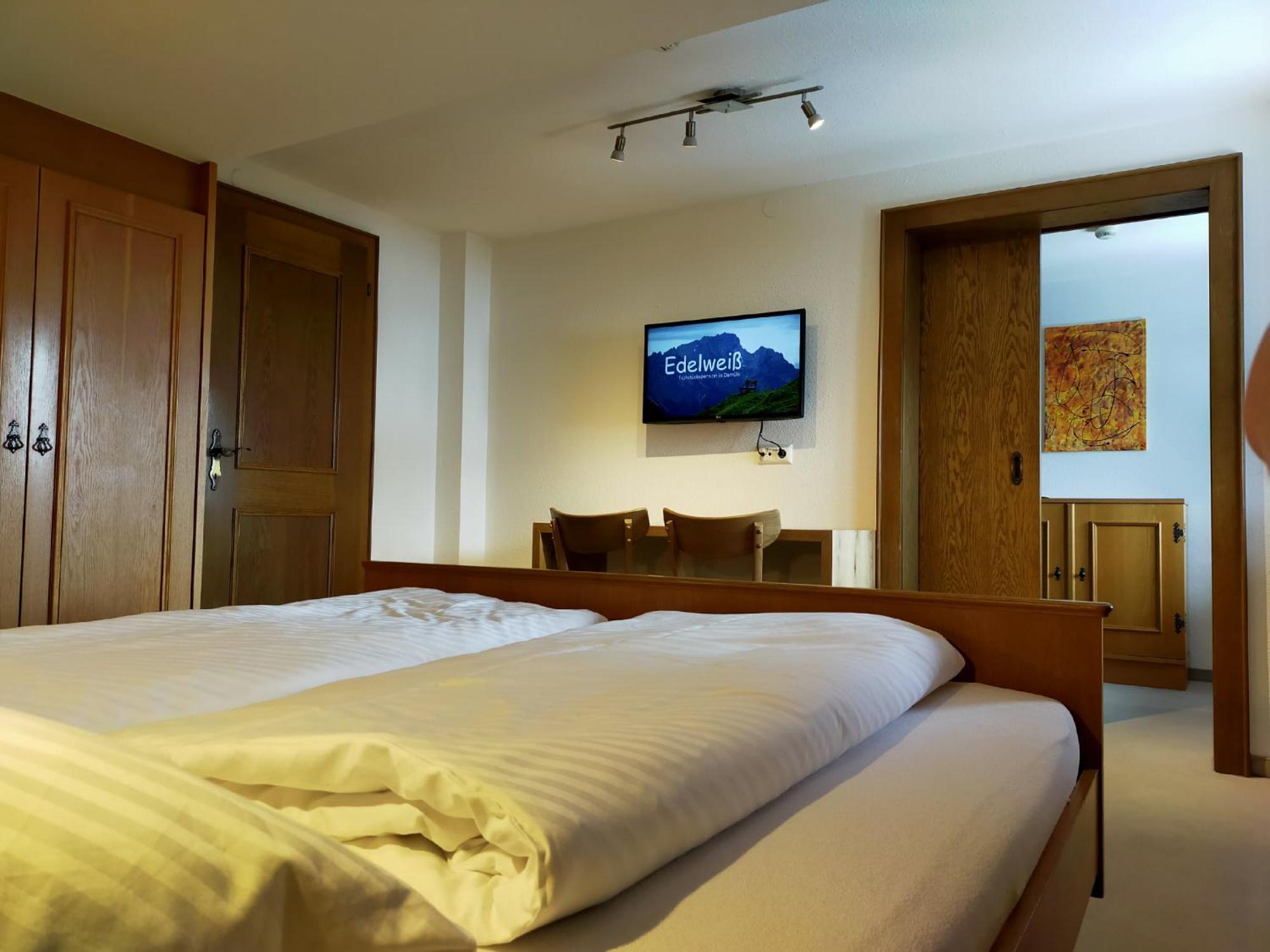 Pension Edelweiss Дамюльс Екстер'єр фото