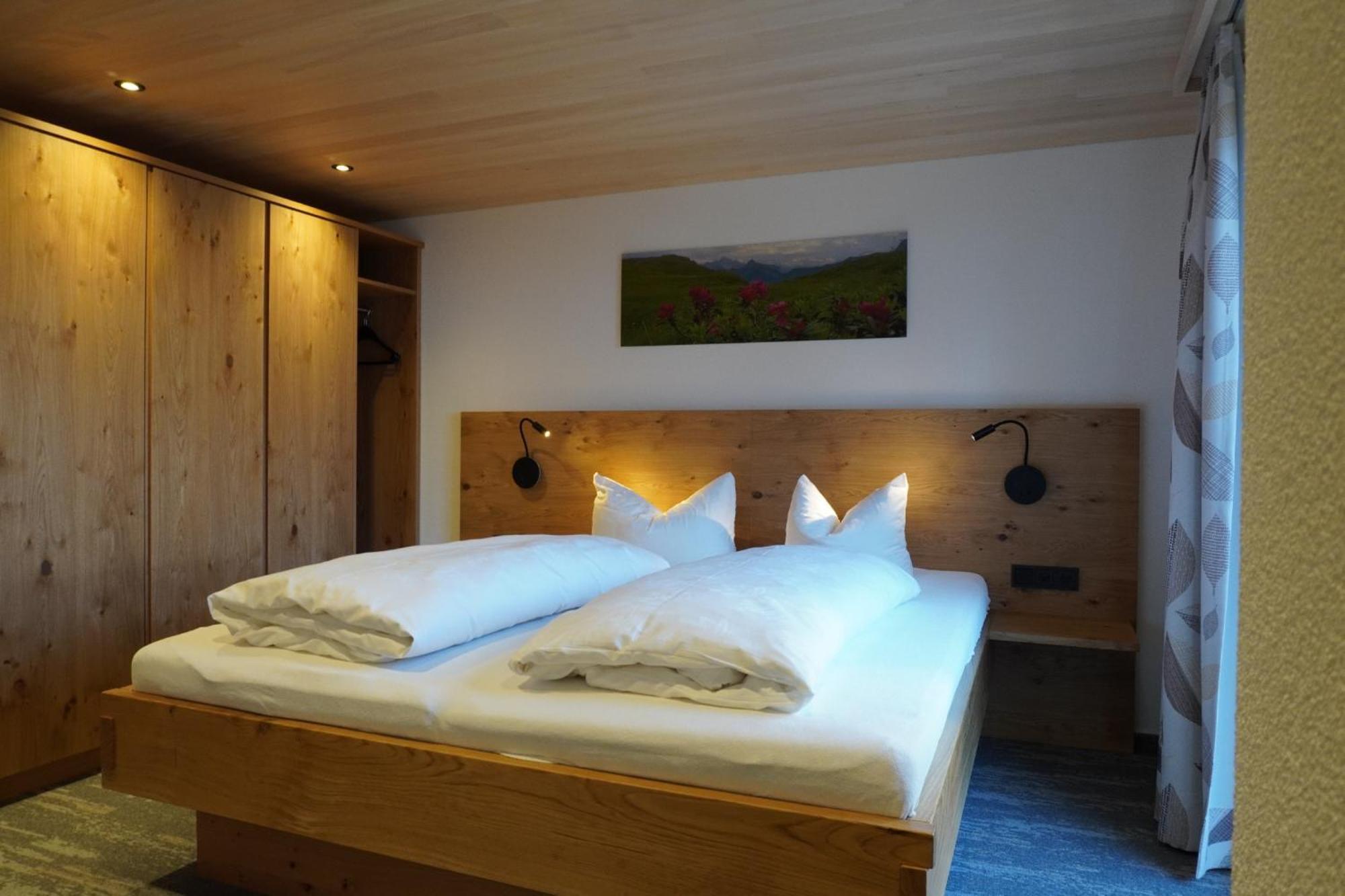 Pension Edelweiss Дамюльс Екстер'єр фото