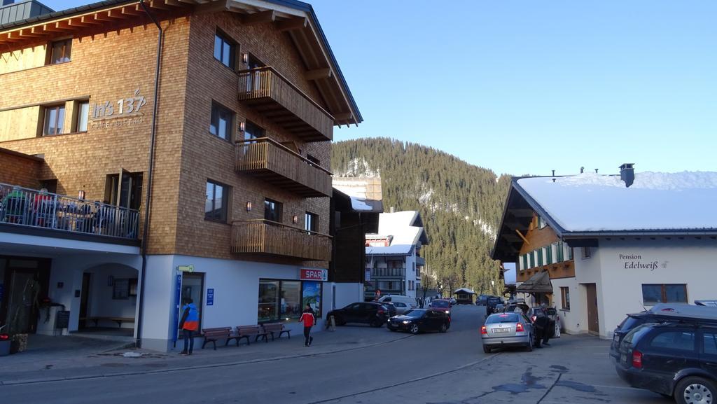 Pension Edelweiss Дамюльс Екстер'єр фото